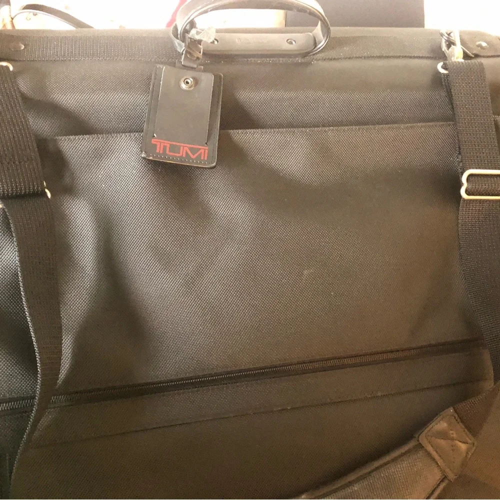 Tumi Black Men's Travel garment Bag - Classic Carry on